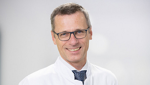 Porträt von Dr. med. Markus Tietze, Chefarzt des Fachbereichs Gefäßchirurgie im Klinikverbund Allgäu