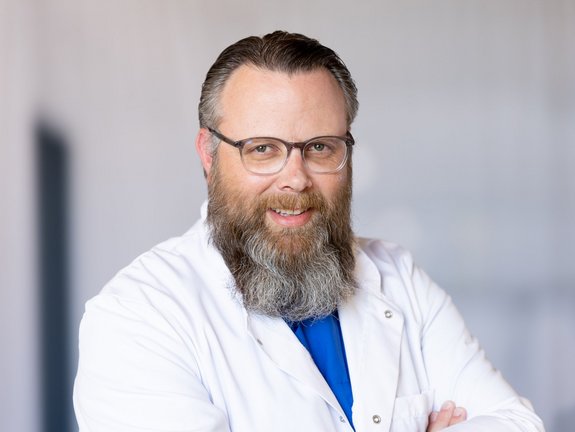 Dennis P. Lüer