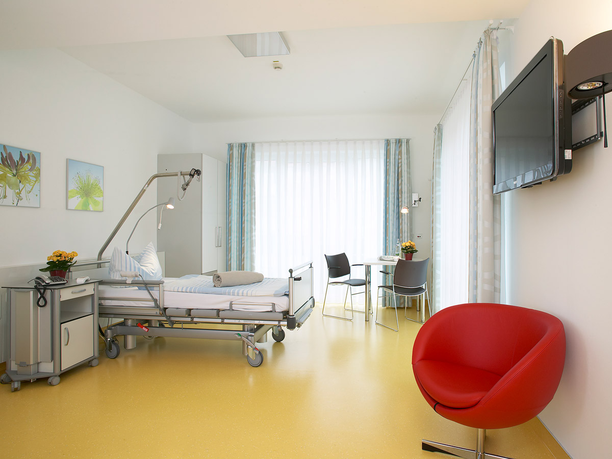 Zimmer der Reha Klinik Allgäu als Wahlleistungen der Klinik Sonthofen des Klinikverbund Allgäu